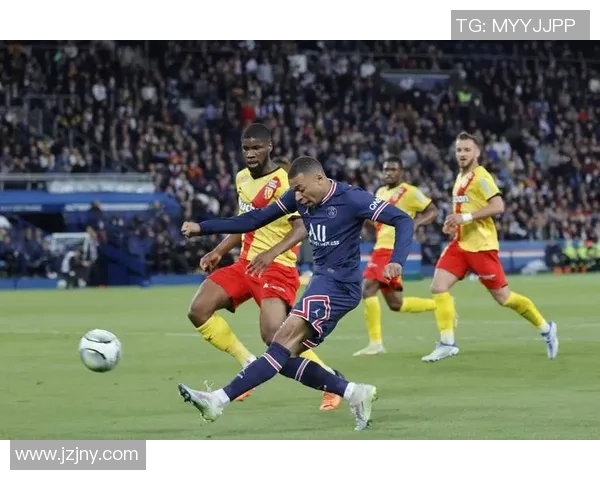 巴黎圣日耳曼逆袭夺得法甲冠军，尤文图斯前锋成为最佳射手